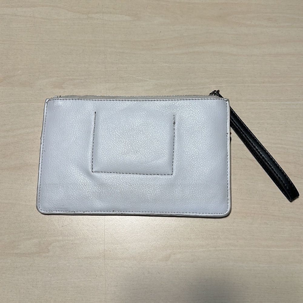 Shiraleah wristlet black & white- like new - Picture 3 of 10